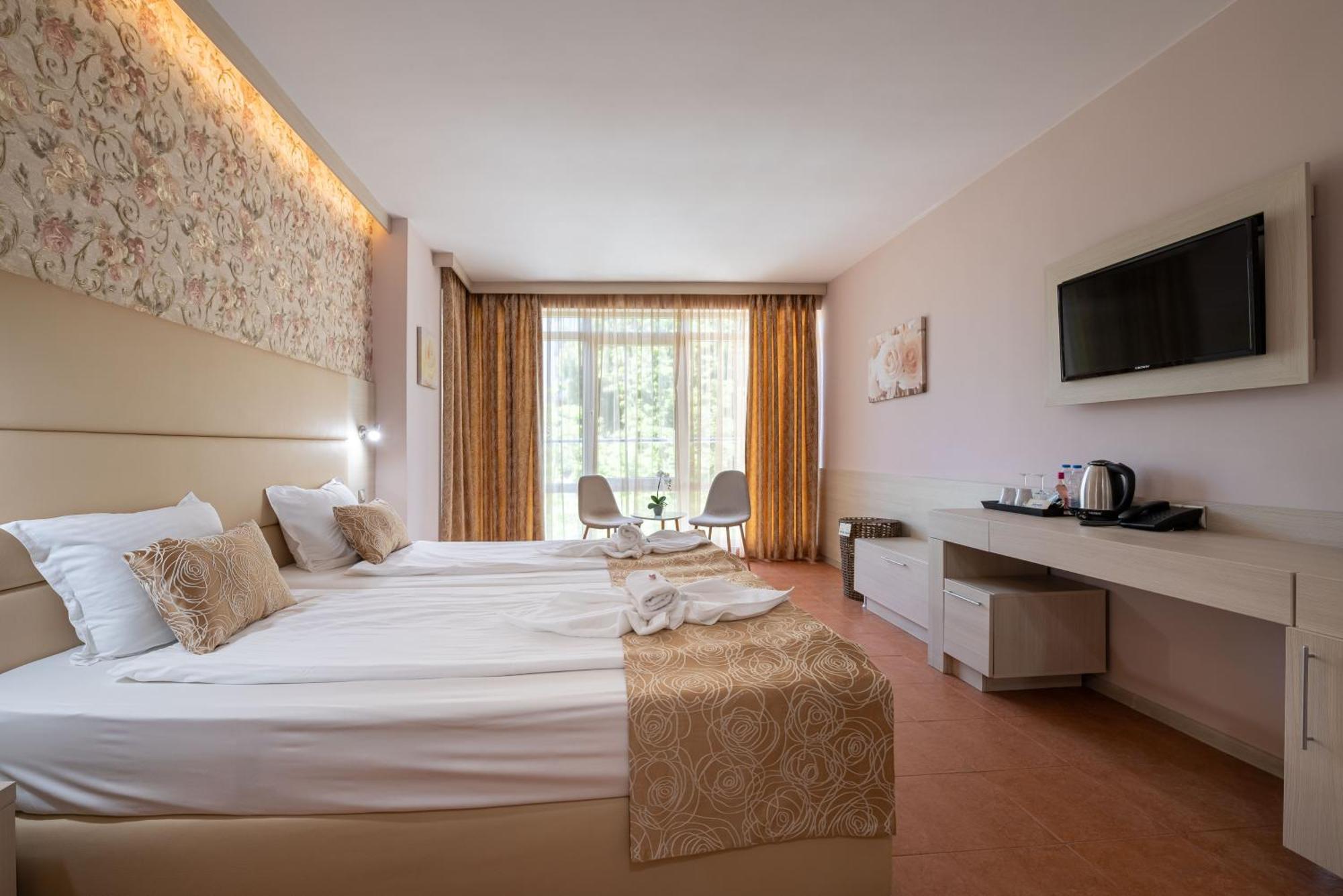 Hotel Aphrodite 4*